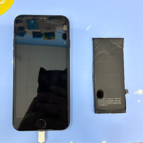 iPhoneSE3 バッテリー交換